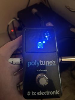 (Rare) PolyTune 2 Black light Tuner Pedal By TC Electronic 