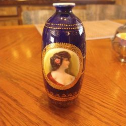 1890s Porcelain Vase