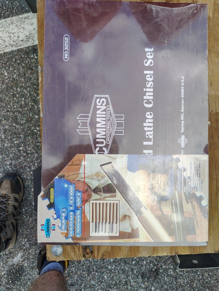NEW! Cummins 8-Piece Wood Lathe Chisel Set (No. 3252) - Unopened Box