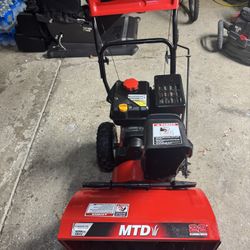 MTD snowblower 22in