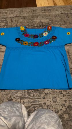 Blusa size M $5