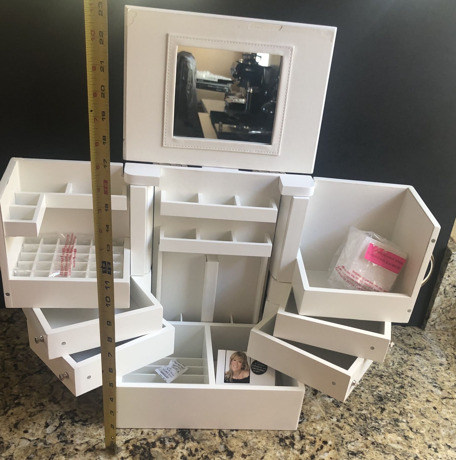 Lori Greiner QVC Shark Tank Jewelry Cosmetic Display Stand Box New Old Stock Sold Out