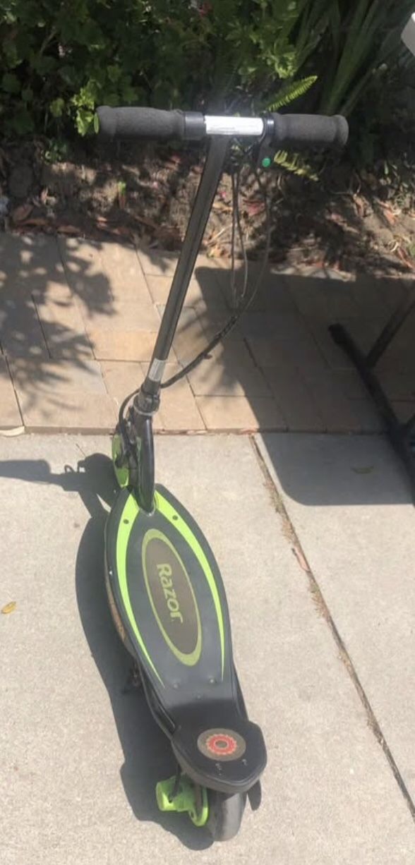Razor Power Core Electric Scooter E90