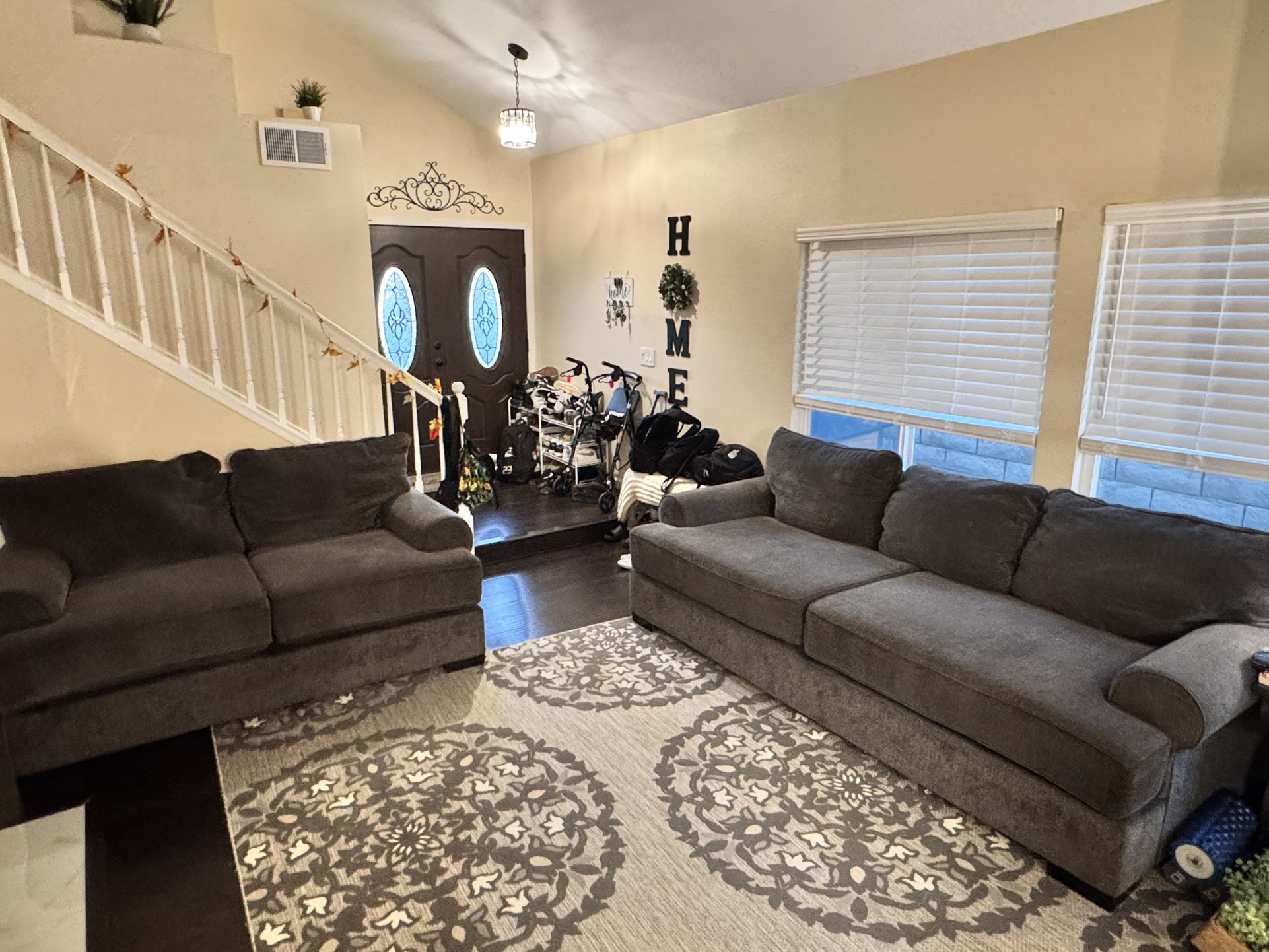 Sofa & Loveseat 