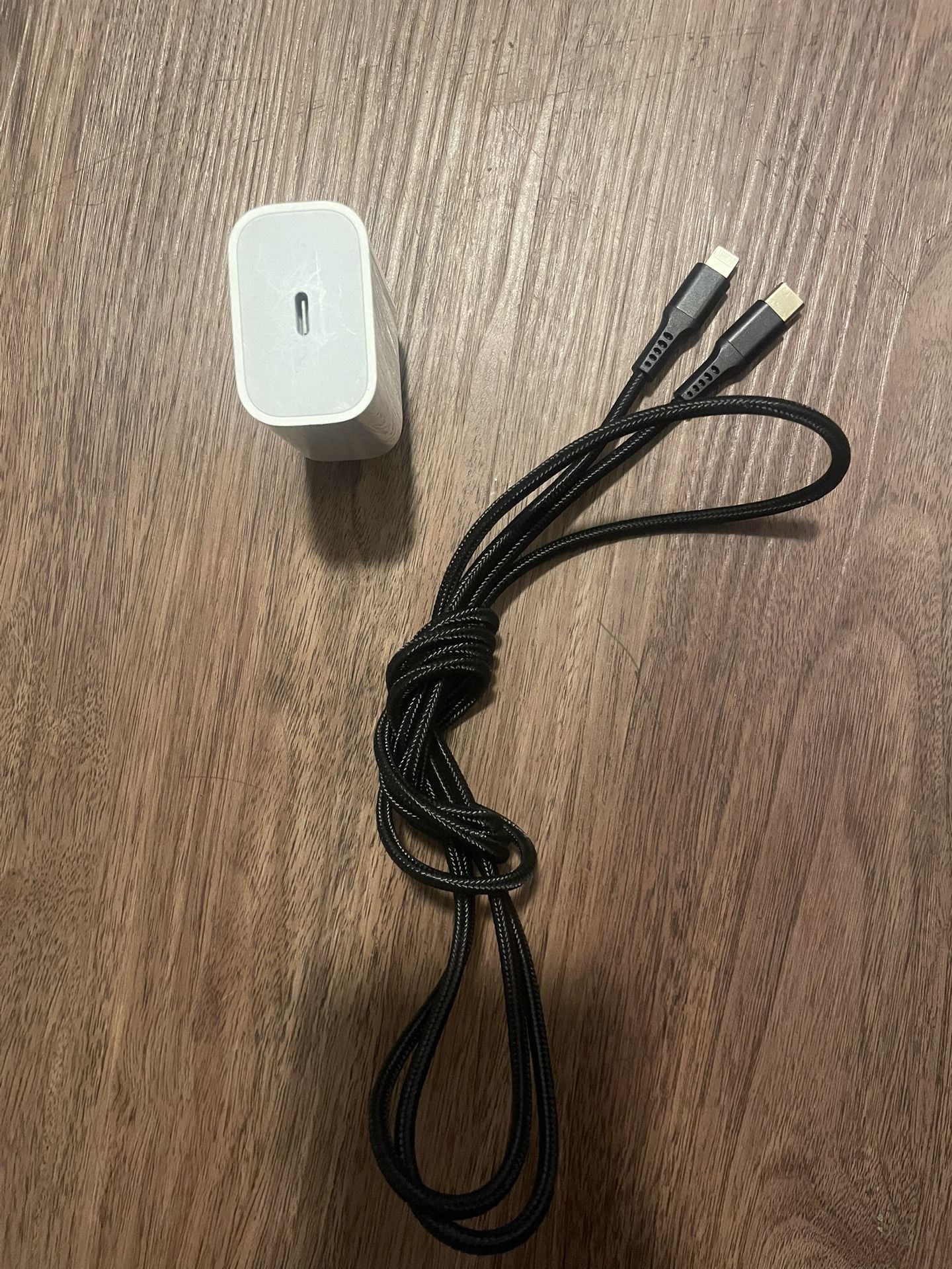 Lightning iPhone Charger And Cable The Cable Is 24 Karat Gold Coated For An Extremely Good Connection And Fast Charging