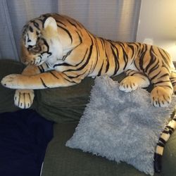 GIANT STUFFED TIGER NEEDS CLEANING 