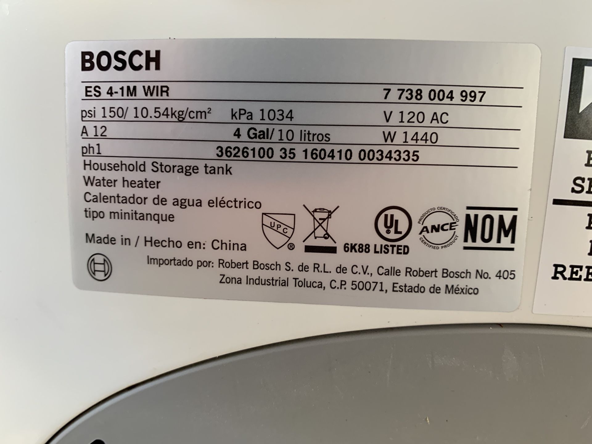 Bosch Mini Tank Electric Water Heater ES 41M WIR for Sale in Fresno