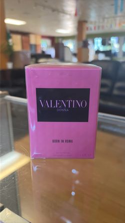 Valentino Donna Born in Roma
