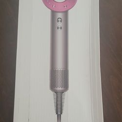 New Leafless Hairdryer Similar To Dyson