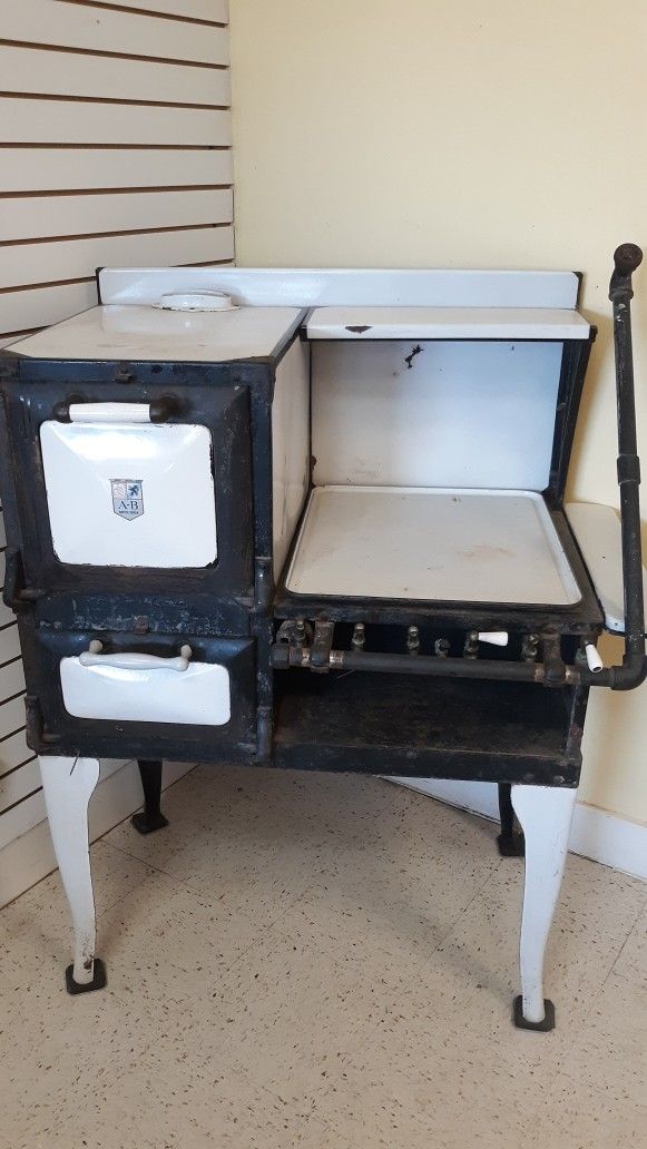 Antique A-B Battle Creek Cast Iron Gas Stove