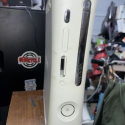 Xbox 360 White Model (2009 Jasper Board , New Belt Working Great!)
