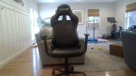 S racer gaming chair