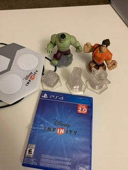 Sony PlayStation PS4 Disney infinity set