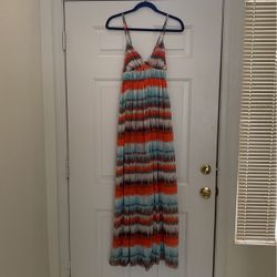Very Beautiful Summer Flowing Dress. I Wore 1 Time For 2 Hours. 