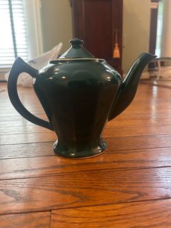 Vintage Mid-Century Hall China "Albany" Teapot – Emerald Green (6-Cup)