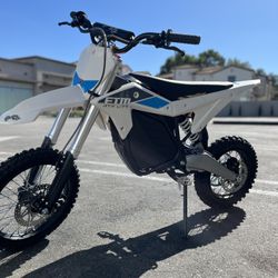 2025 Rtr Rtr lite