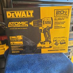 Dewalt Atomic Dril With Battery And Charger