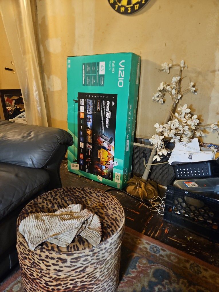 Brand New Vizio 43 Inch Smart TV