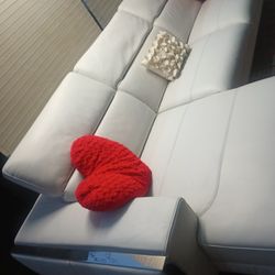 SECTIONAL GENUINE LEATHER WHITE COLOR.. DELIVERY SERVICE AVAILABLE 🚚💥🚚