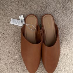 Old Navy Leather Flats - CASH Only