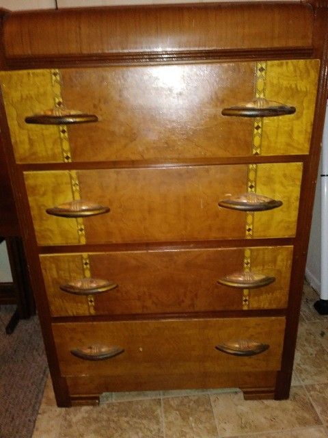 Vintage Waterfall Bedroom Set
