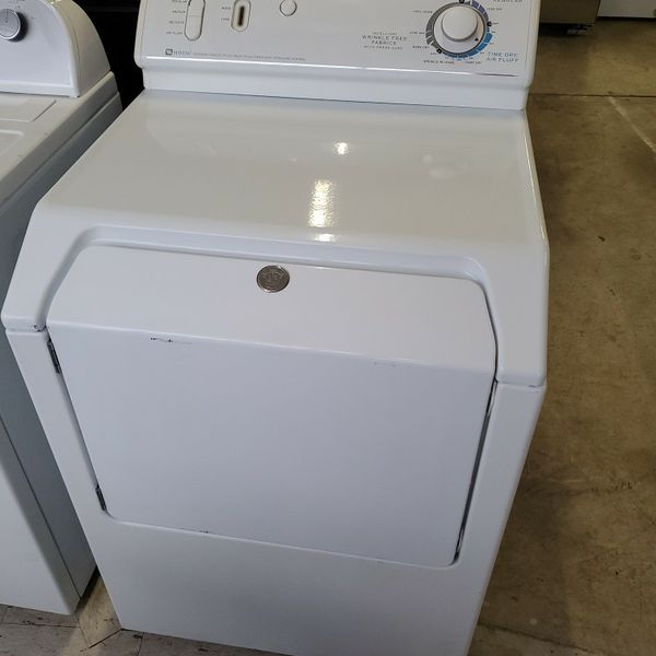 Maytag Oversize Capacity Plus Gas Dryer for Sale in New Baltimore, MI ...