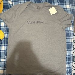 Calvin Klein T shirt