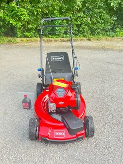Toro new Smartstow self propelled lawnmower never used
