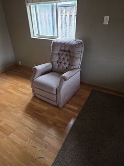 Ricliner ( Electric ), price reduced $65