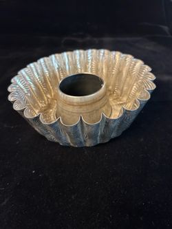 Metal Fluted Starburst Jello Mold