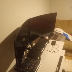 2 Samsung Curved Monitors