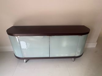 Buffet cabinet