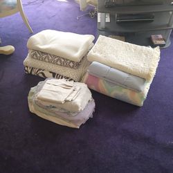 Moving Blankets Comforter Spread Throw Blankets Crocheted Velvet Sheets? $20