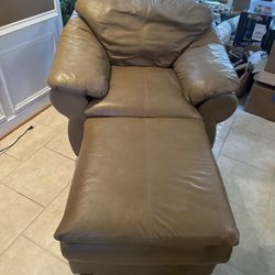 Franklin Leather Chaise + Ottoman $100