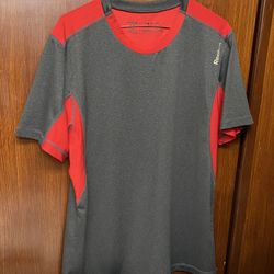 Reebok Sportwear shirt Size XL