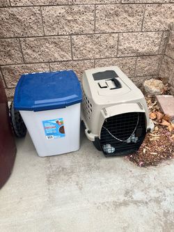 Dog travel carrier
