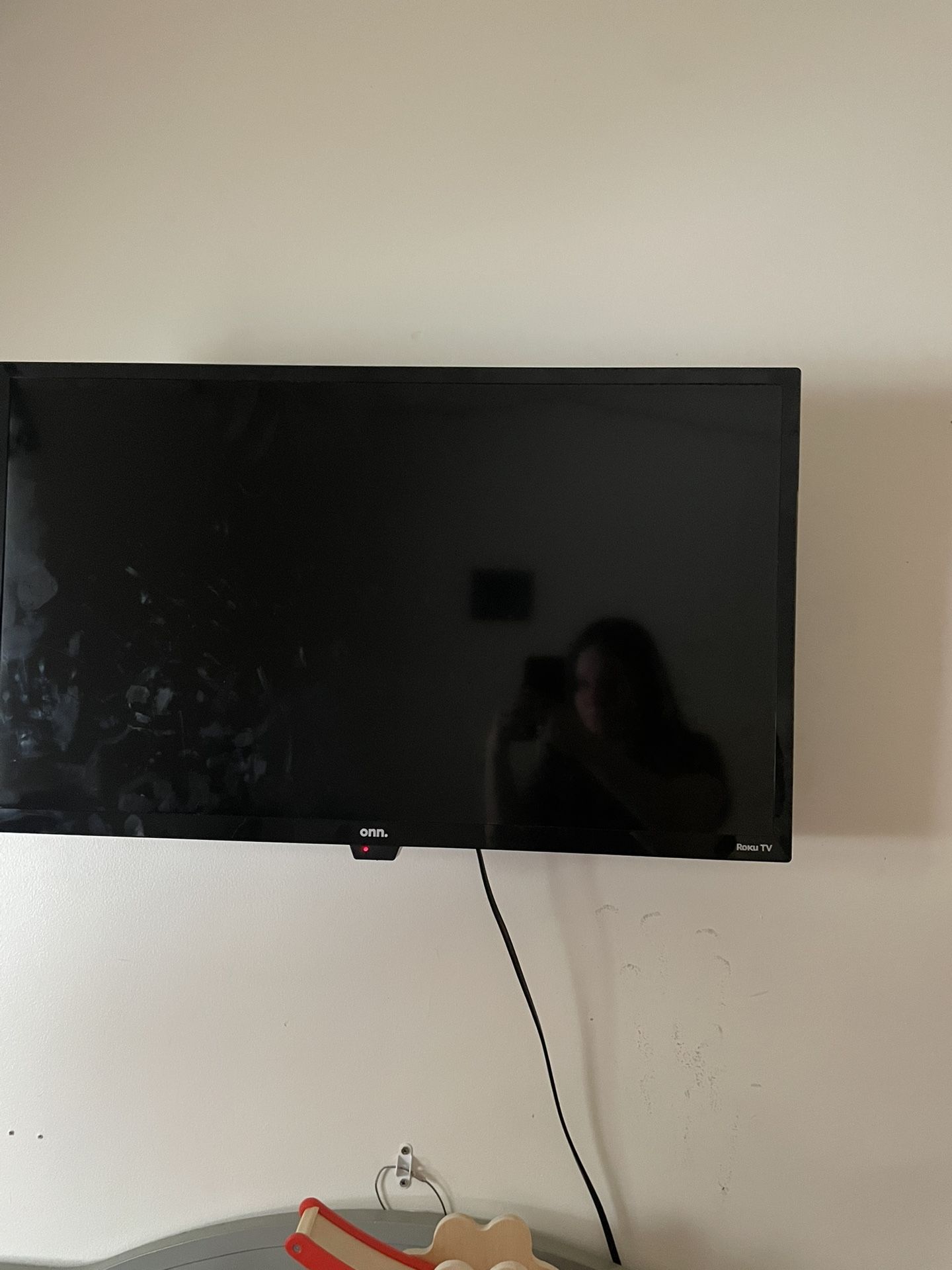 32” roku tv