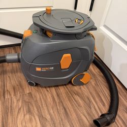 TASKI AERO 15 Plus Commercial Vacuum w/ Attachments