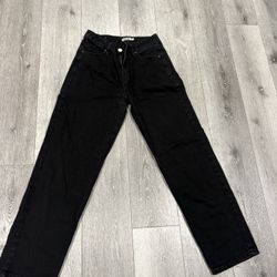 black loose fit jeans 