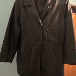 Women’s 2X leather jacket made by Charles Klein excellent condition