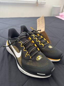 Nike Pegasu Missouri Tigers Size 8
