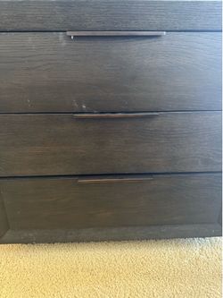 Nightstand with 3 drawers