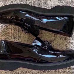Women’s Paul Green black patent leather crystal adorned loafers size 7.5