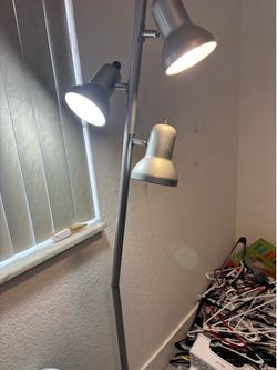 Silver 3 Headed Adjustable Lamp