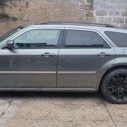 2005 Dodge Magnum