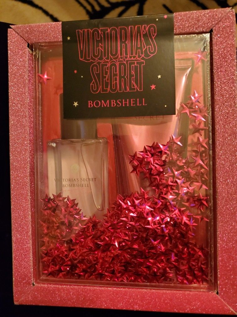 Victoria's Secret "Bombshell" Fragrance Mist 2.5 Fluid Oz