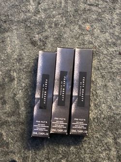 Fenty Beauty Pro Filt'r Soft Matte Foundation x3