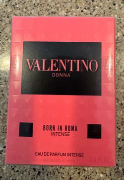 Perfume For women Valentino Donna Born in Roma intense brand new Unopened