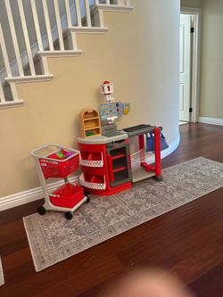 Little tykes grocery store with all the food
