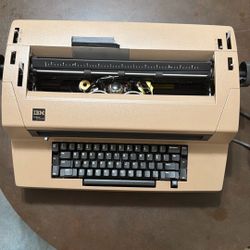 IBM Correcting Seiectric 111